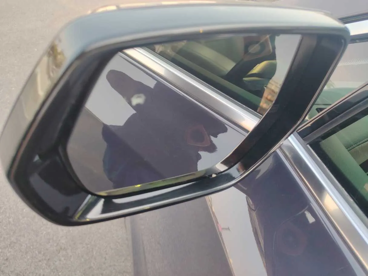 Car image 31