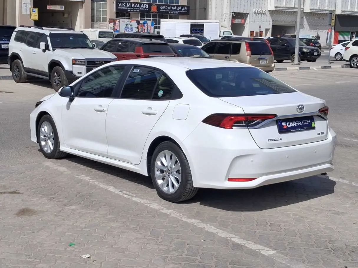 Car image 7