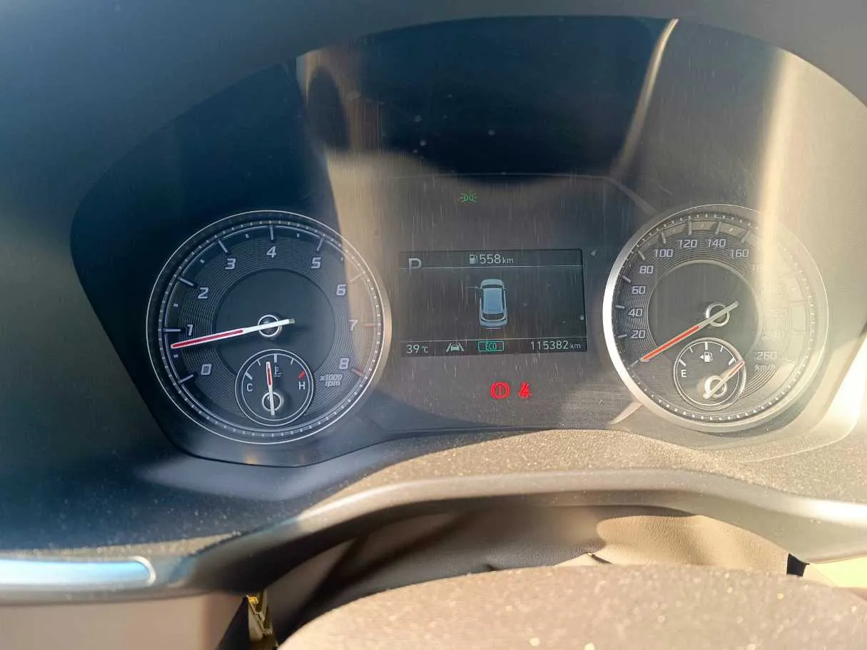 Car image 26