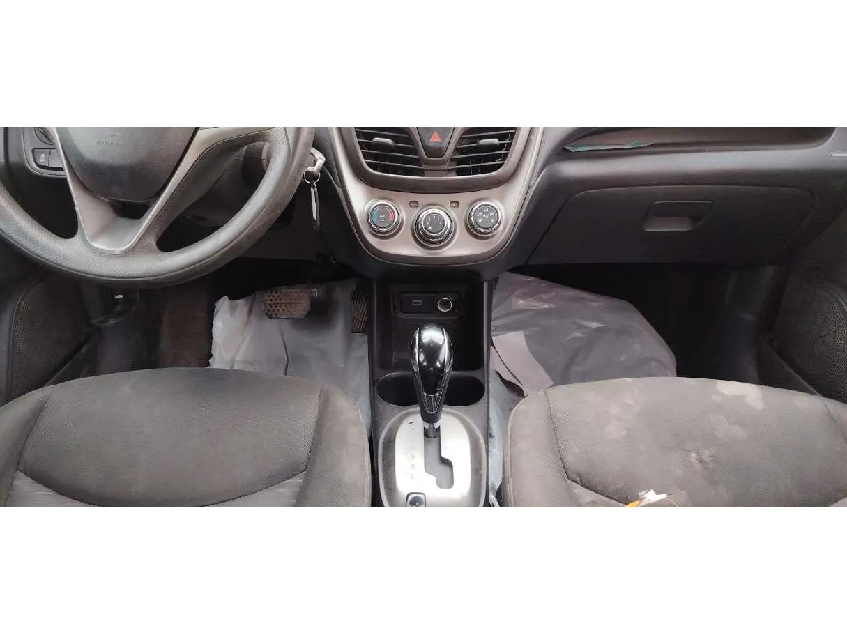 Car image 22