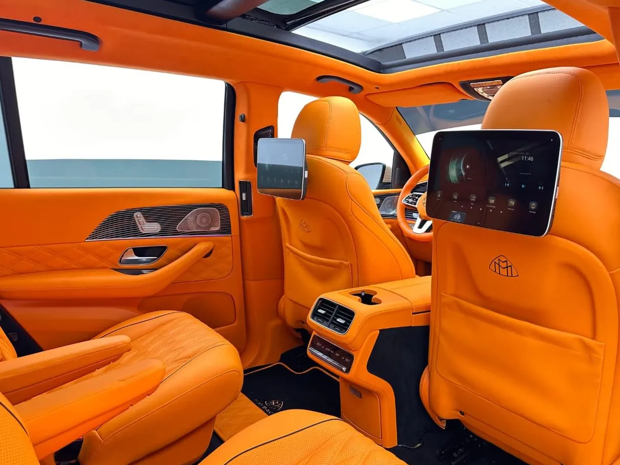 Car image 5