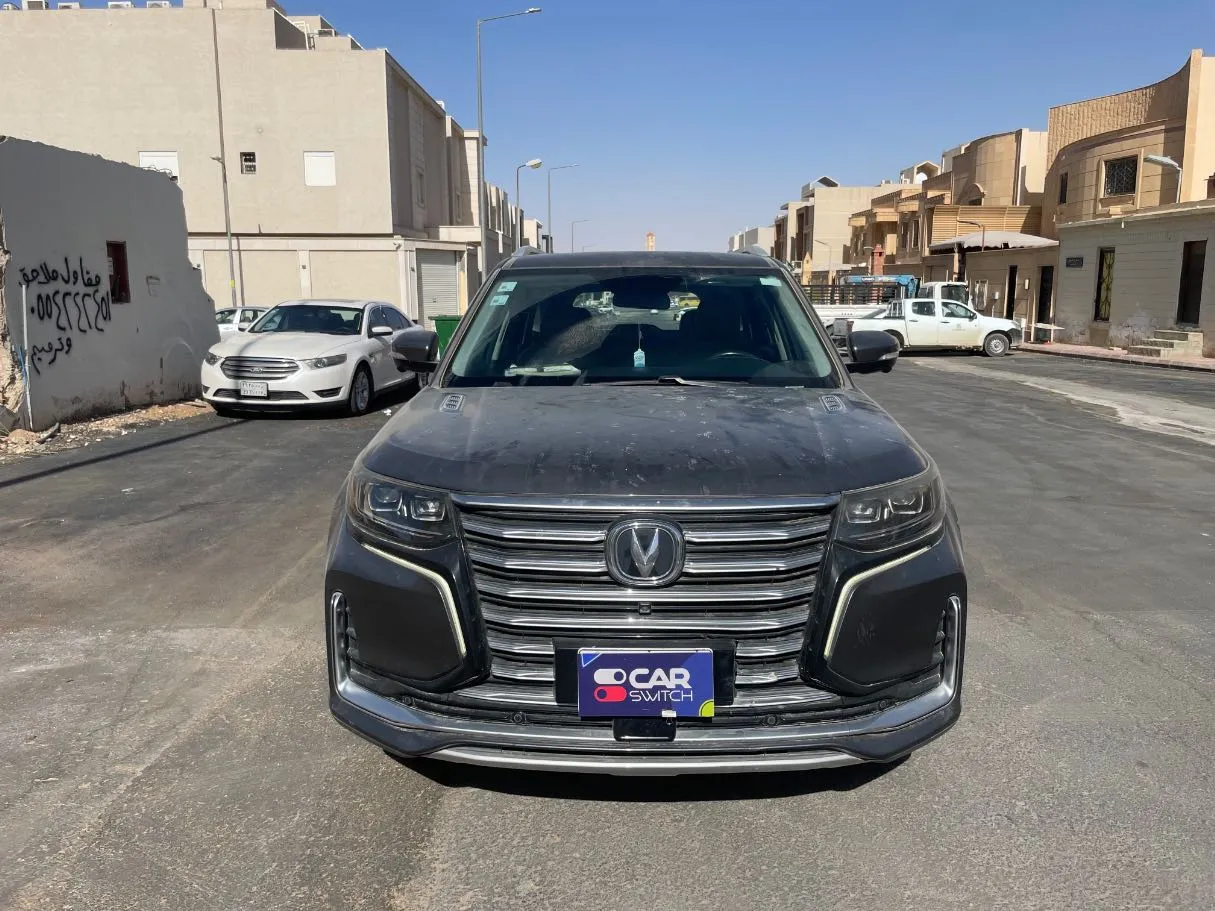 Car image 2