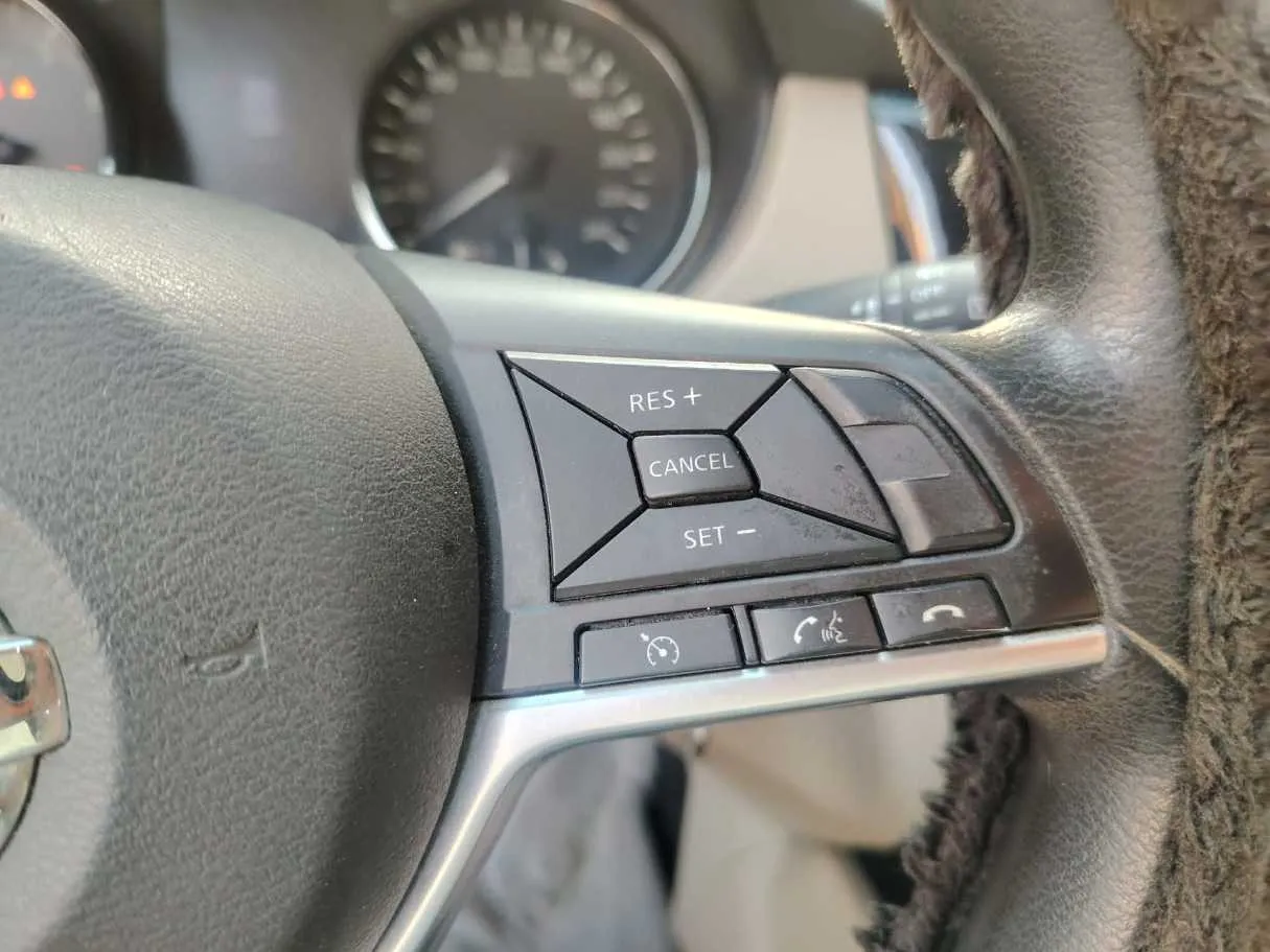 Car image 36