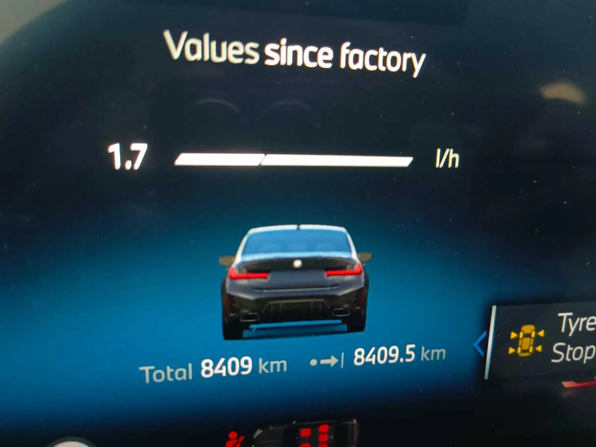 Car image 32