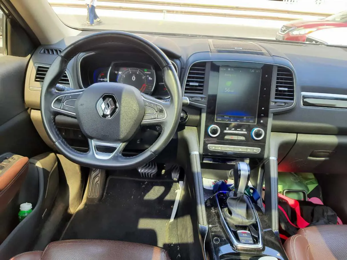 Car image 16