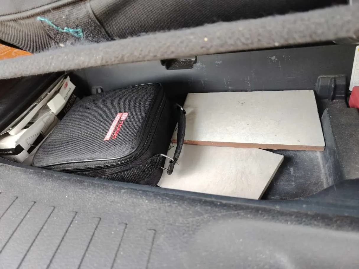 Car image 48