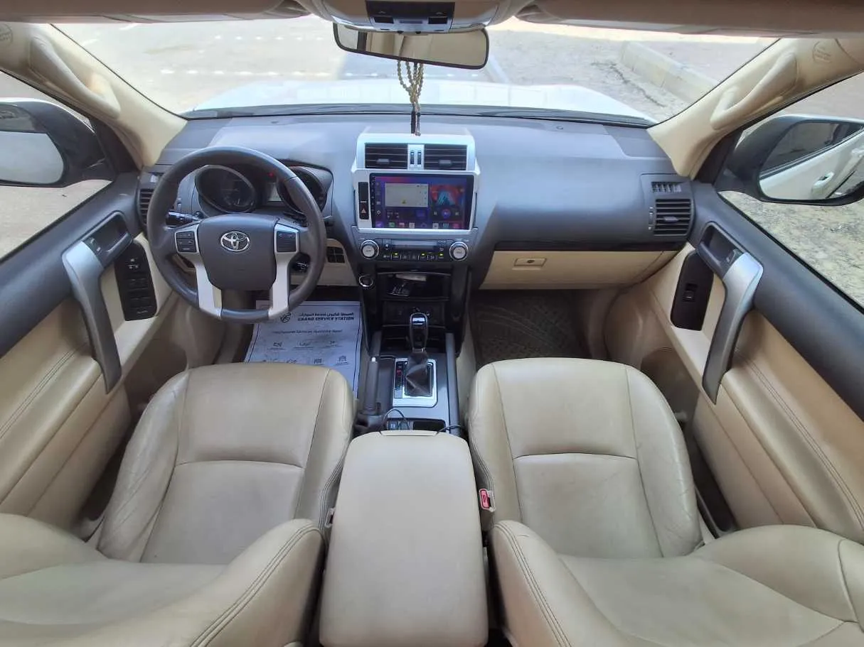 Car image 15