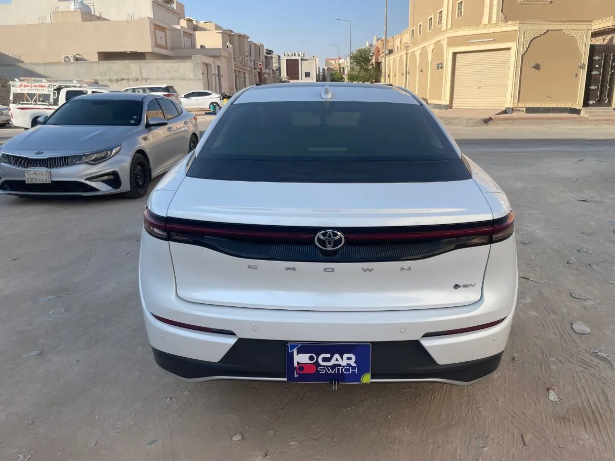 Car image 6