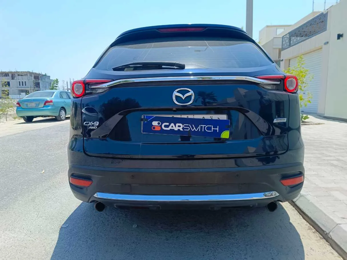 Car image 6