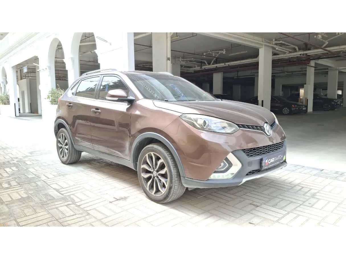 Car image 3
