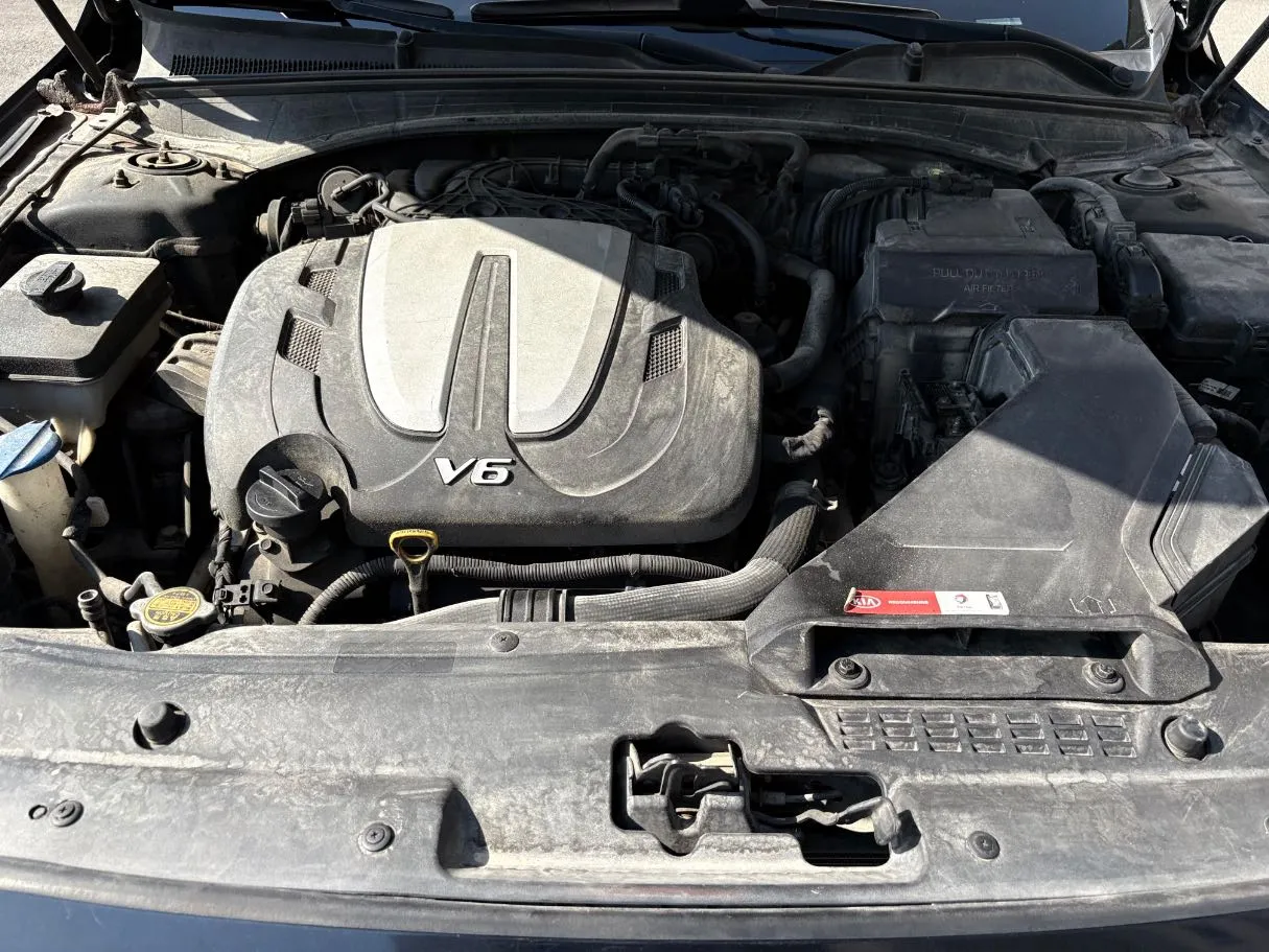 Car image 26