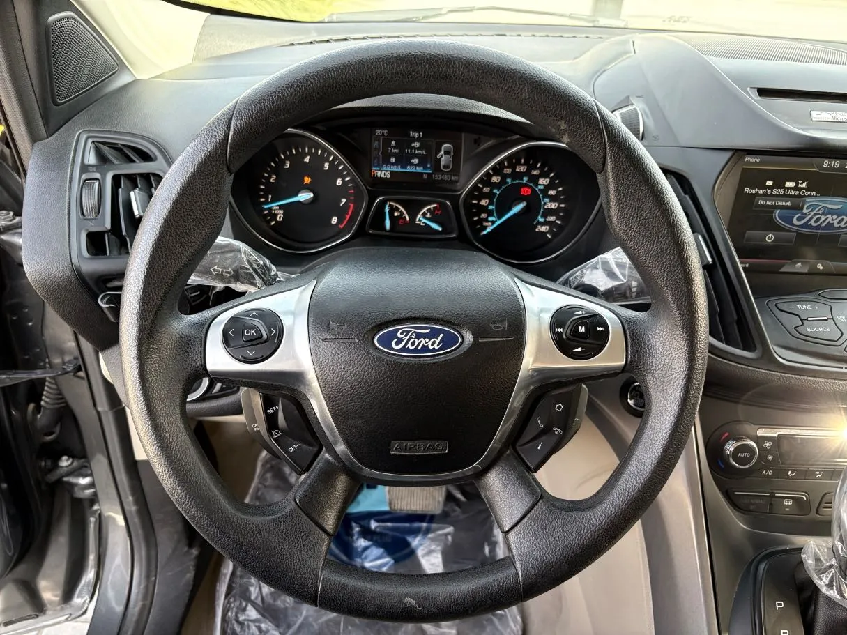 Car image 24