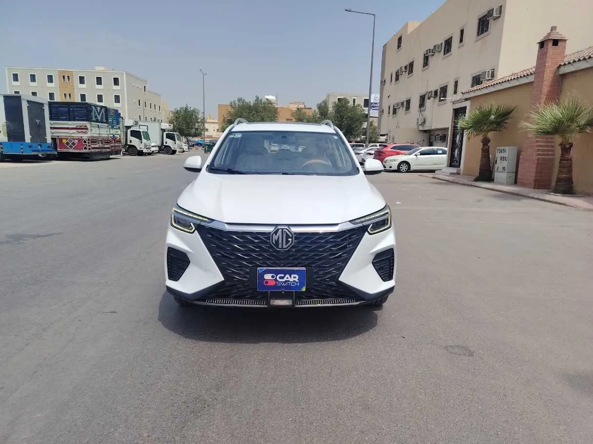 Car image 2