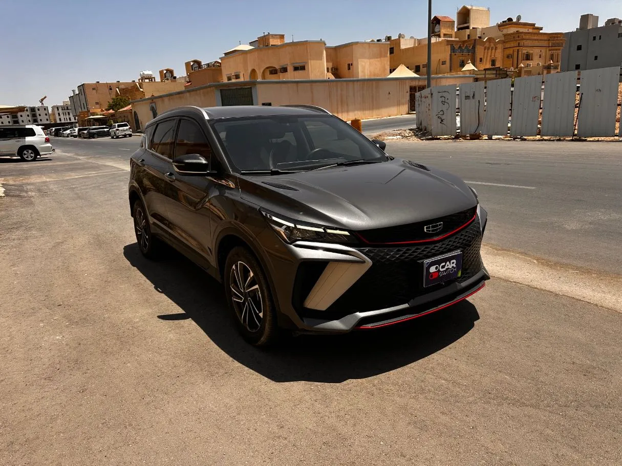 Car image 3