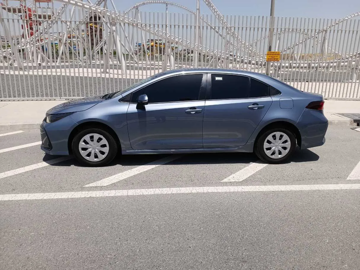 Car image 8