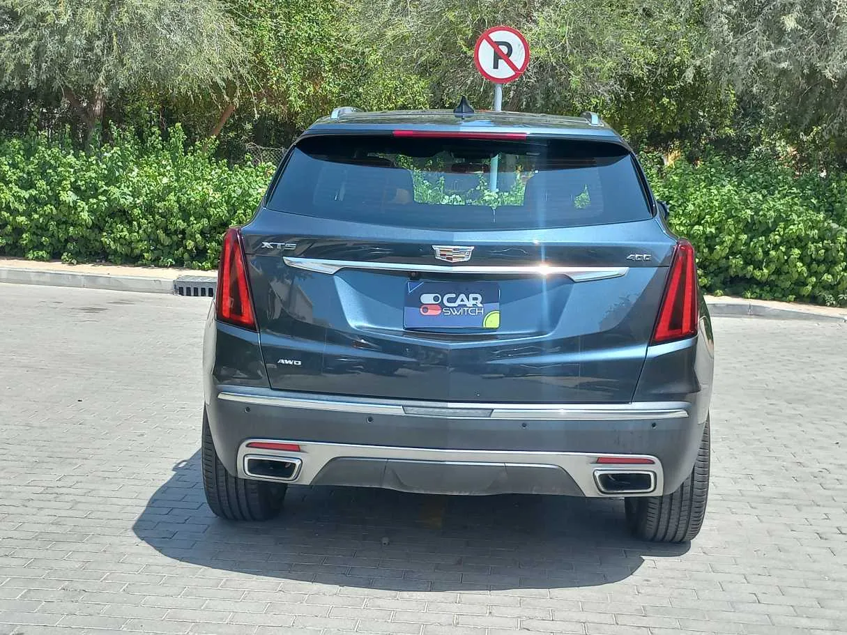 Car image 6