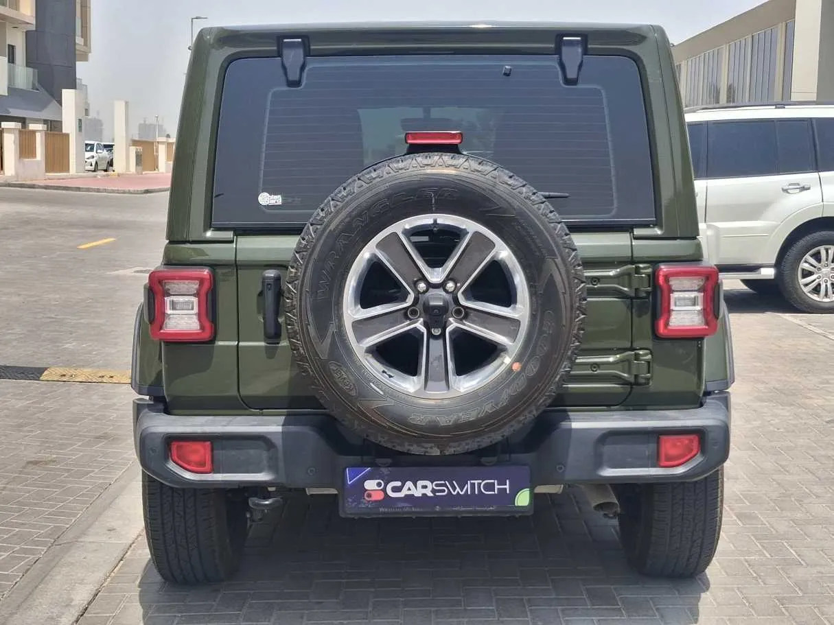 Car image 6