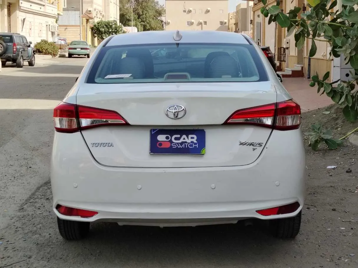 Car image 6