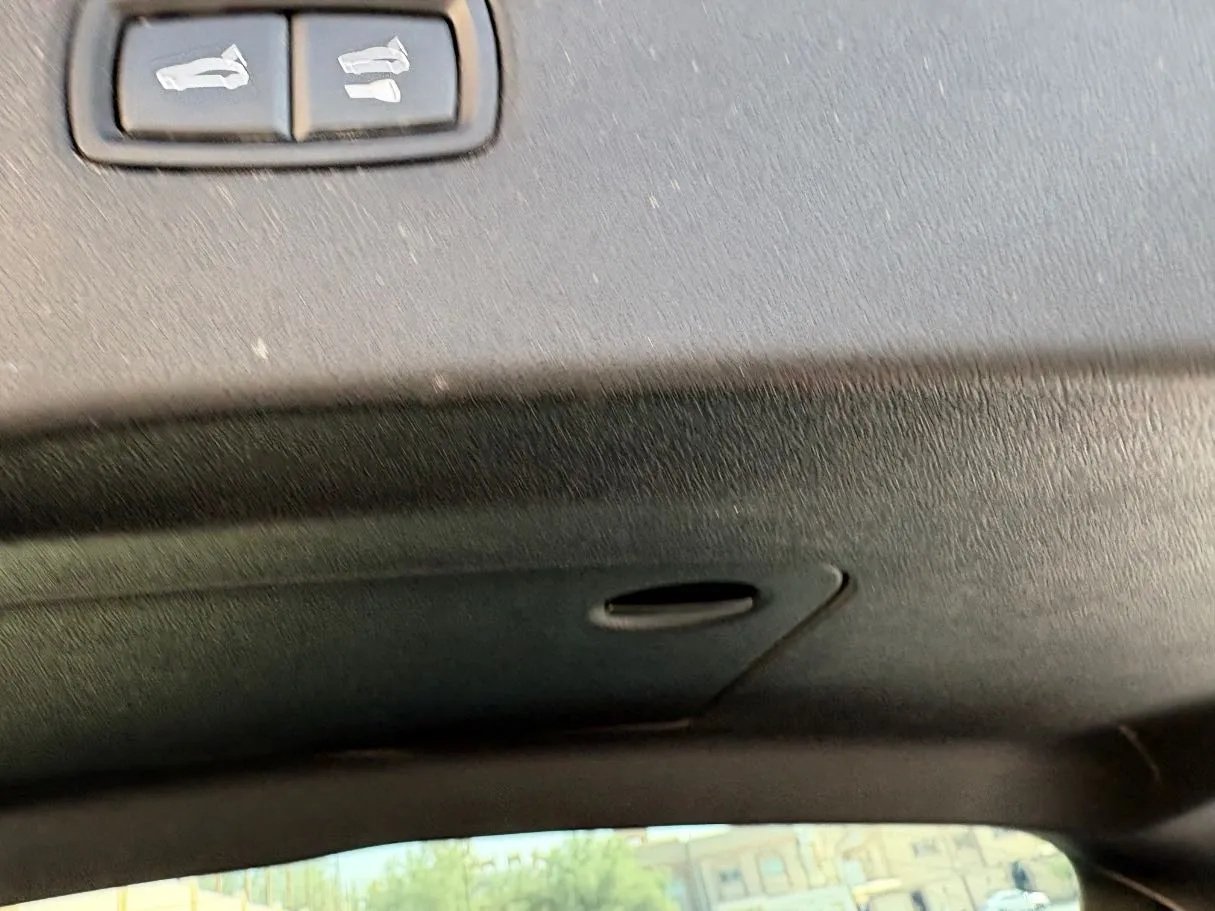 Car image 35