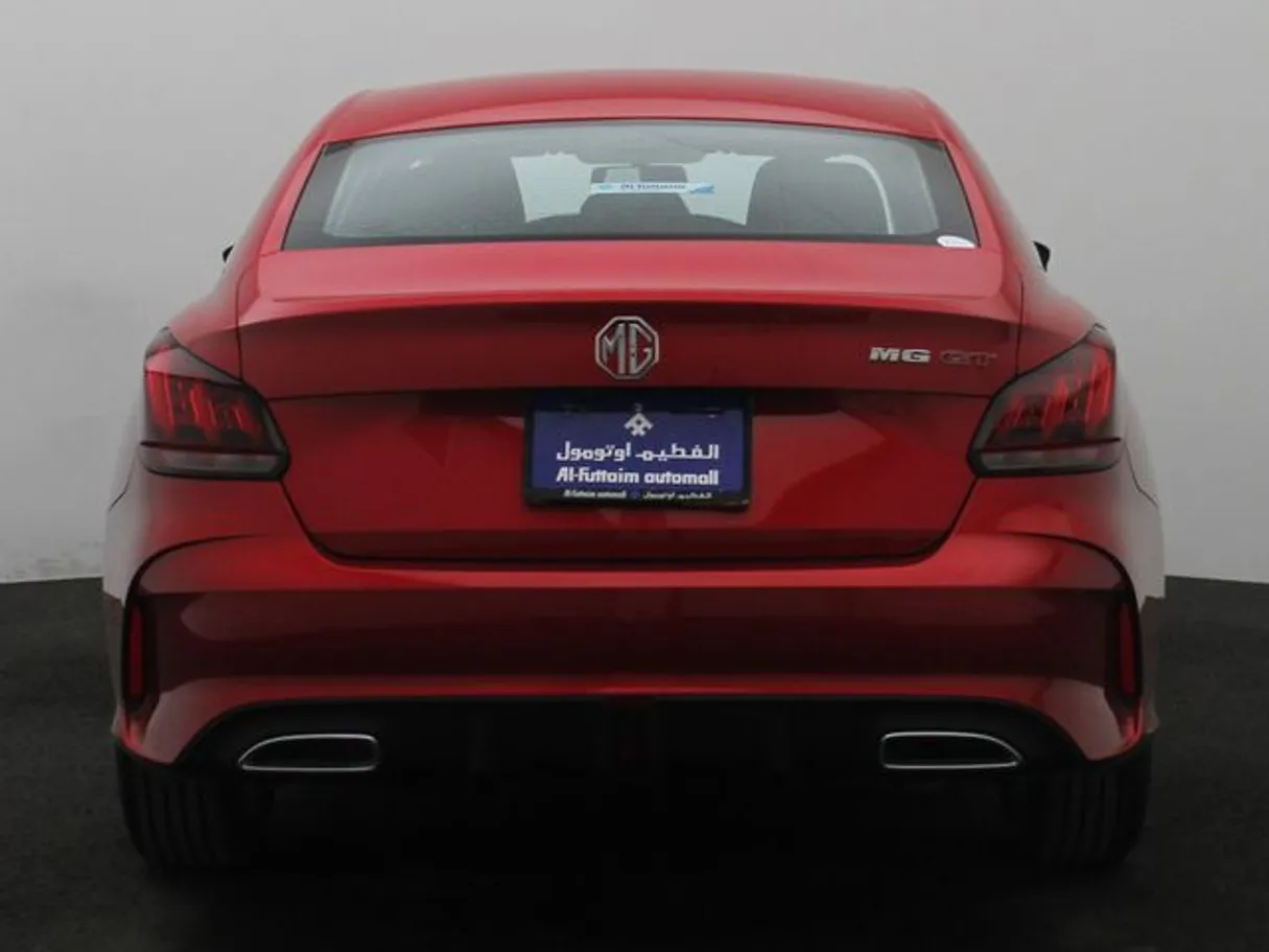 Car image 12