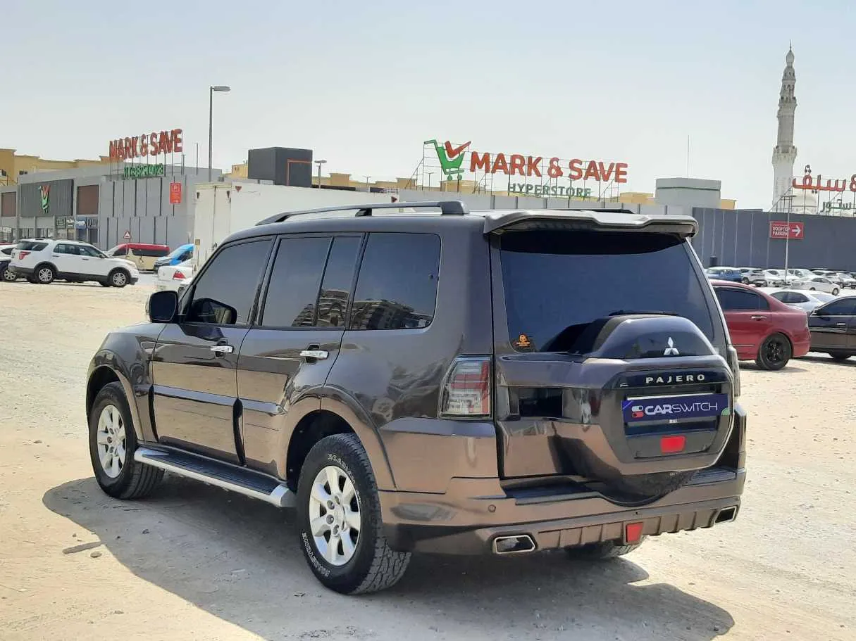 Car image 7