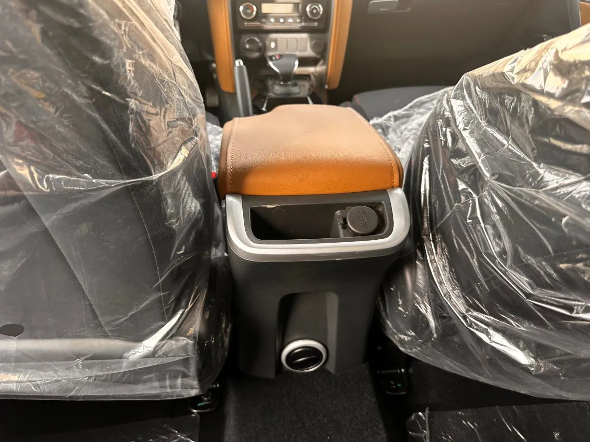 Car image 23
