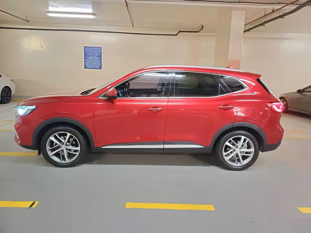 Car image 8