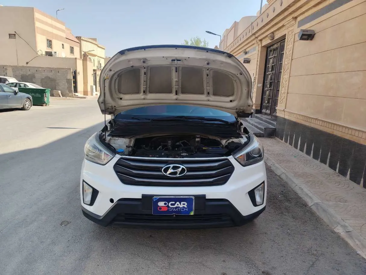 Car image 26