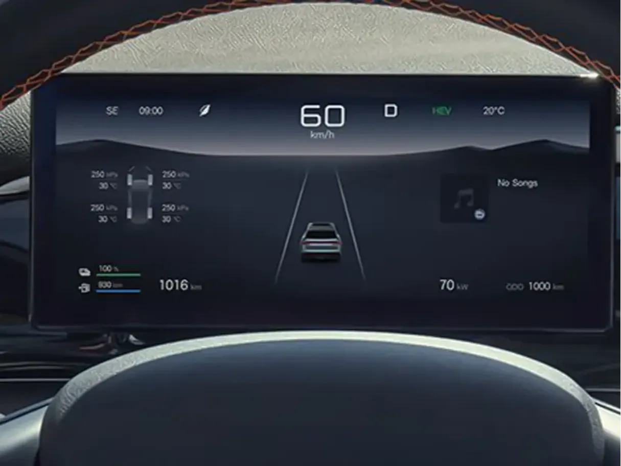 Car image 4
