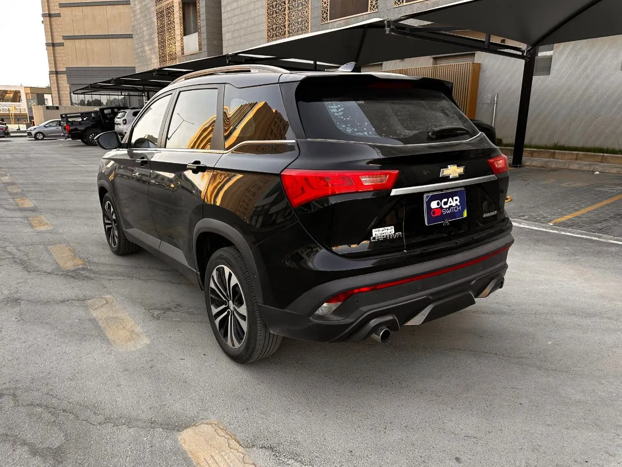 Car image 7