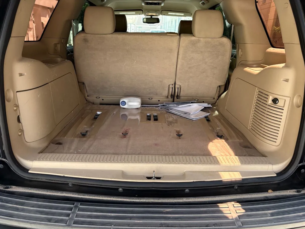 Car image 25