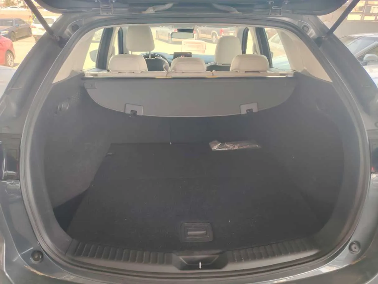 Car image 35