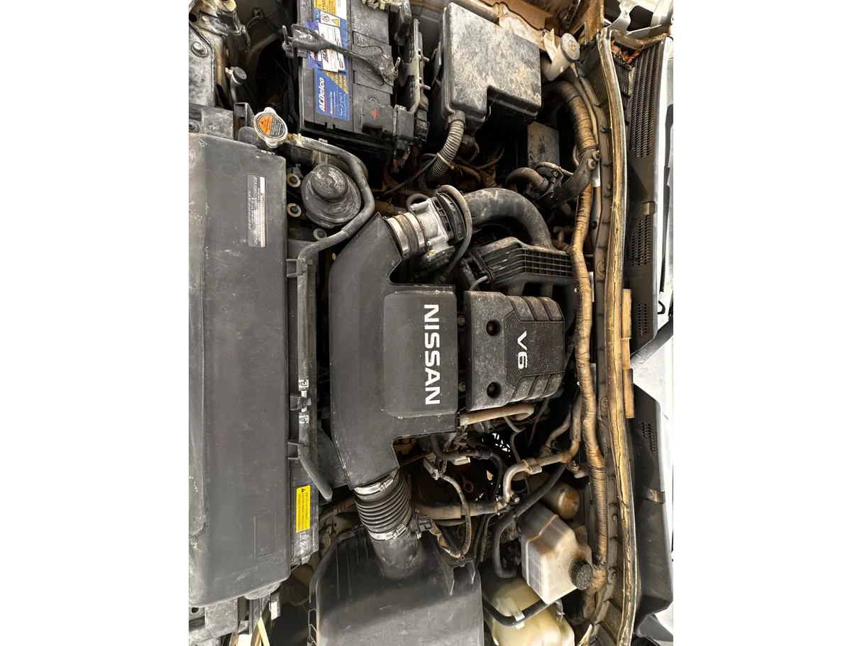 Car image 30