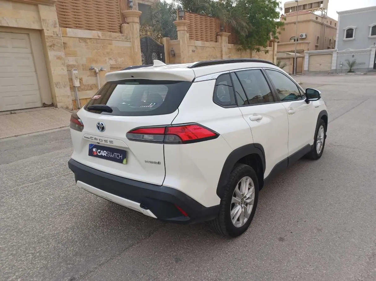 Car image 5