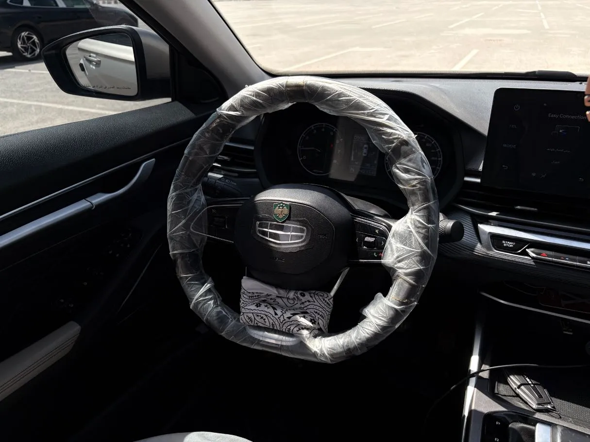 Car image 21