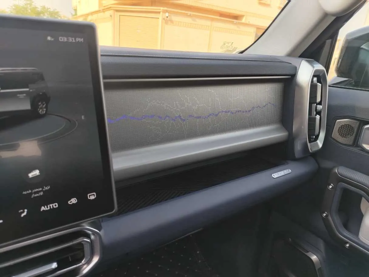 Car image 29