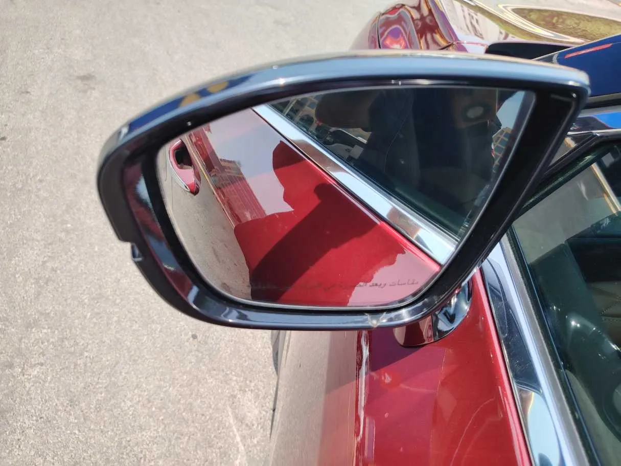 Car image 42