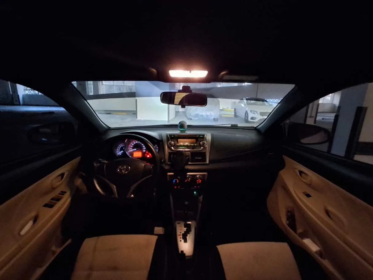 Car image 10
