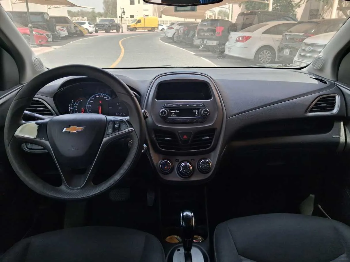 Car image 10