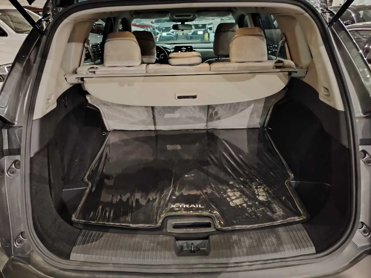 Car image 29