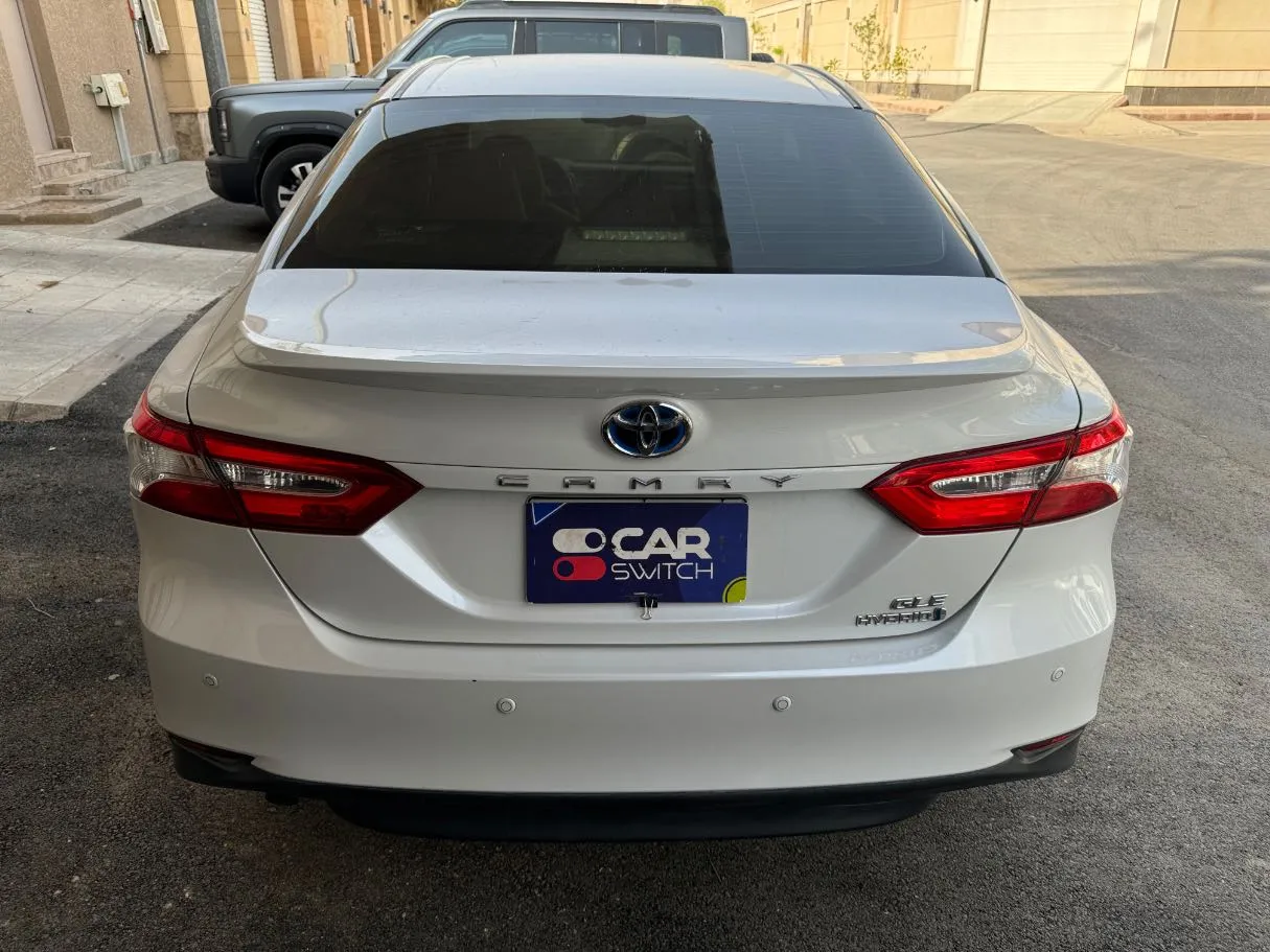 Car image 6