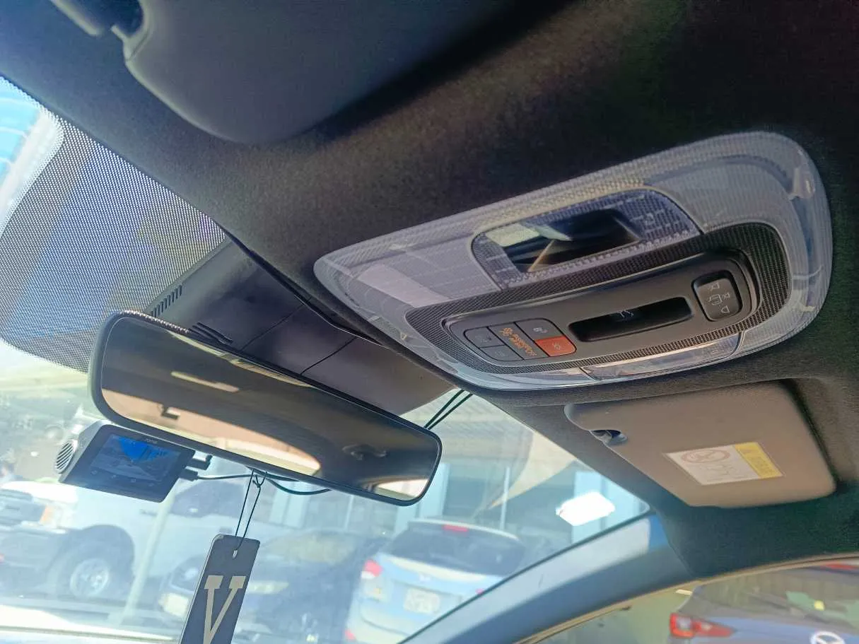 Car image 33