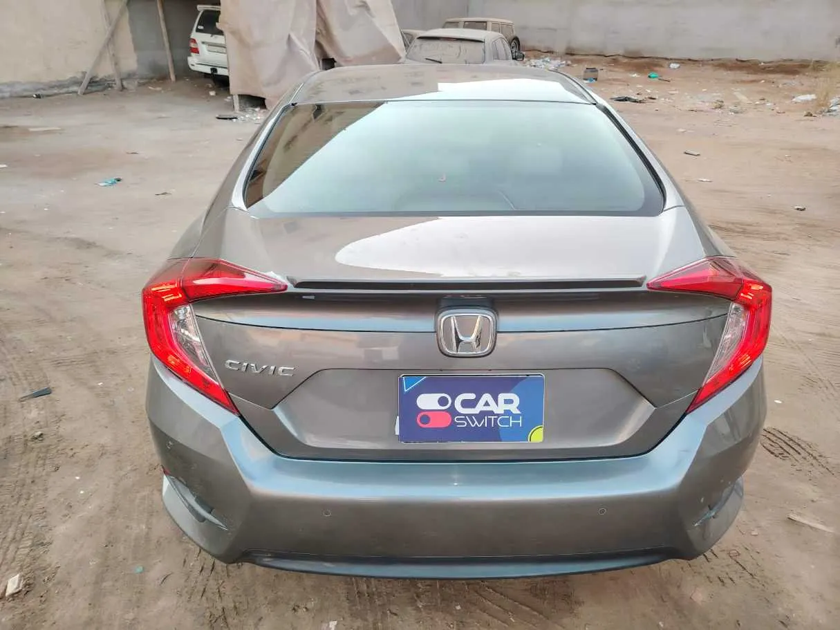 Car image 6