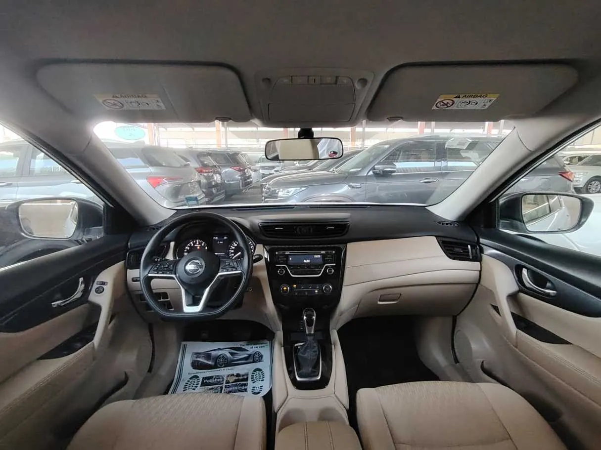 Car image 18