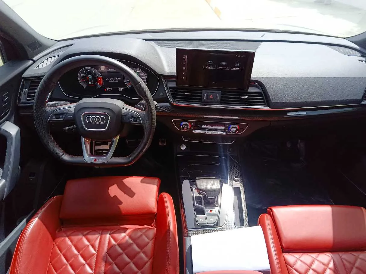 Car image 20