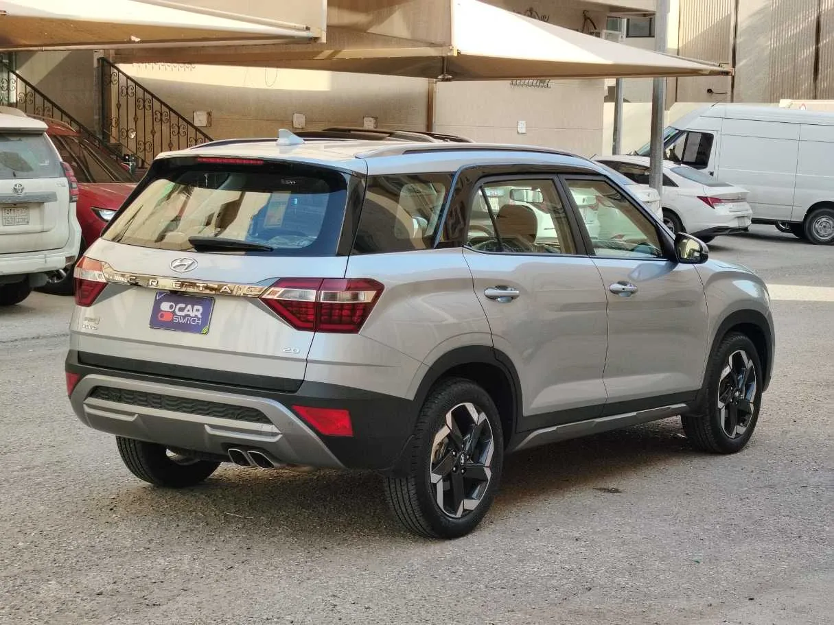 Car image 5