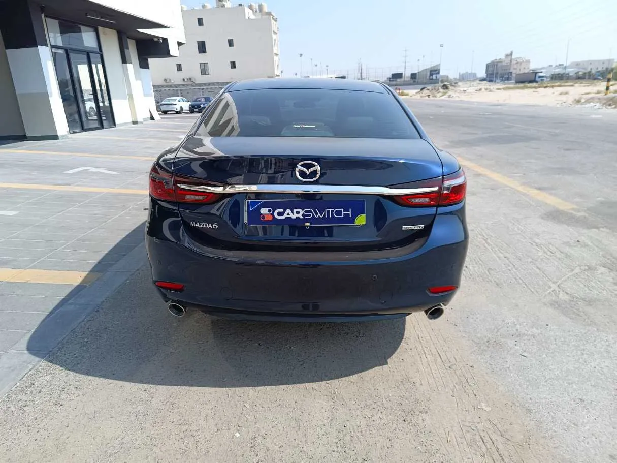 Car image 6