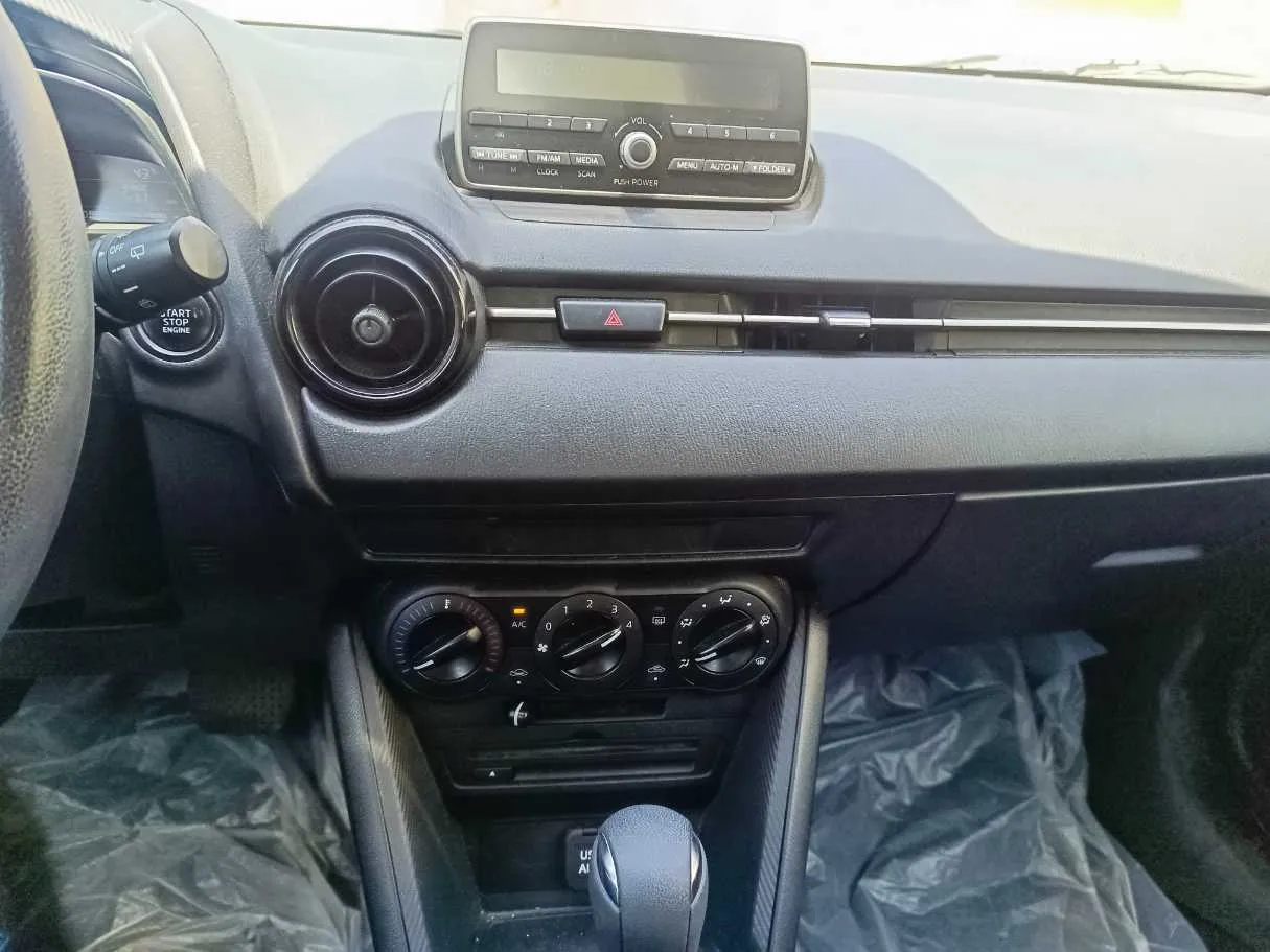 Car image 22