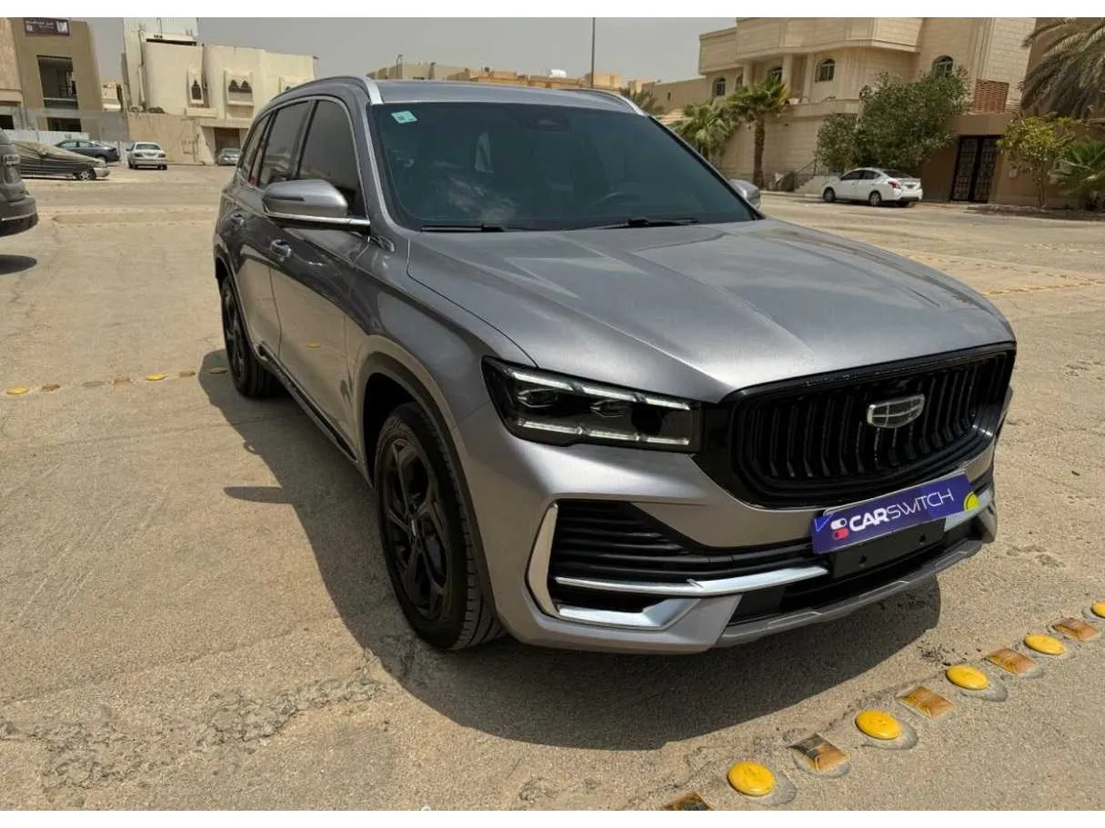 Car image 3