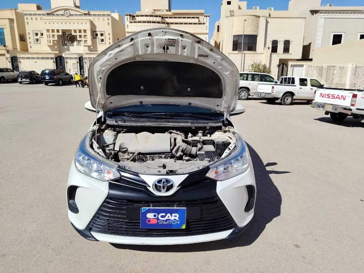 Car image 22